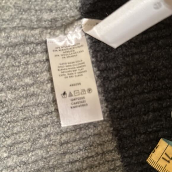 Loft Women’s Color Blocked Striped Sleeveless Cozy Sweater Vest Sz S Oversized - Picture 5 of 5